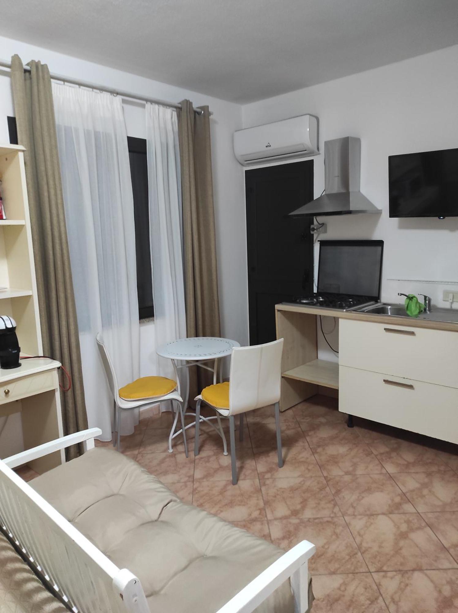 Monolocale Yellow Apartment